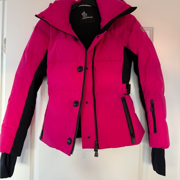 Moncler Grenoble Guyane Hooded Down Ski Jacket